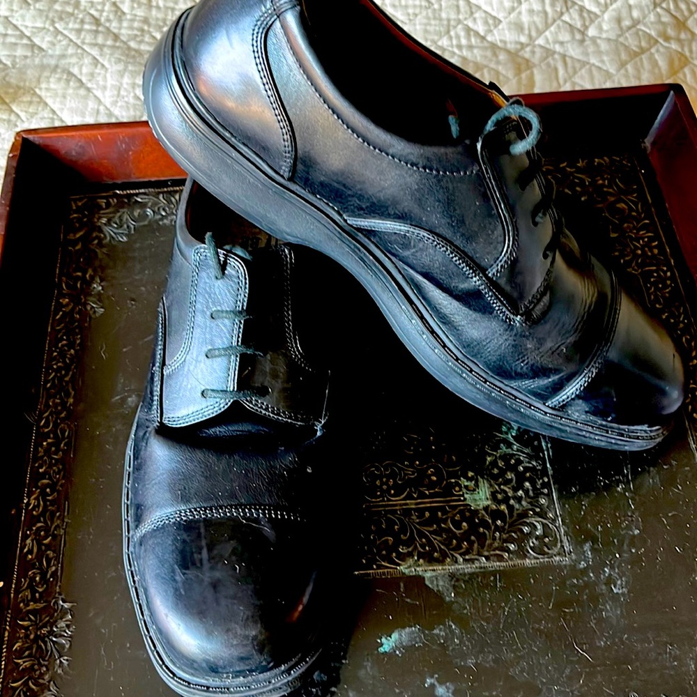 Men’s Dr Comfort black dress shoes